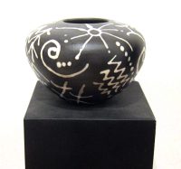 Petroglyoh Med Pot
Jill Smith
7" x 5"
clay
$145