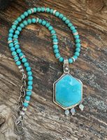 Necklace
Doris King
Sonora Campitos Turquoise Beads, 3 opall, SS
$665